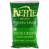 Kettle Foods, Картофельные чипсы, вкус сметаны и лука, 5 унций (142 г)