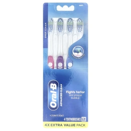Oral-B, Улучшенная очищающая зубная щетка. мягкая добавка, 4 шт.